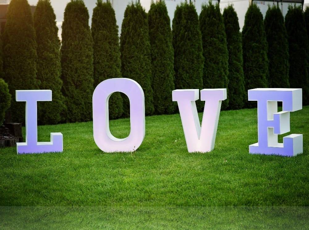 Location Lettres Love Lumineuses - Modèle 1 - GP LOCO EVENEMENT