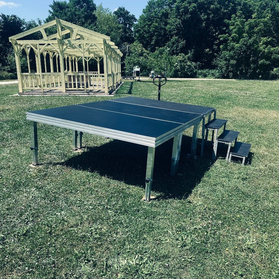 Location Scène 6m² Hauteur 80cm - GP LOCO EVENEMENT