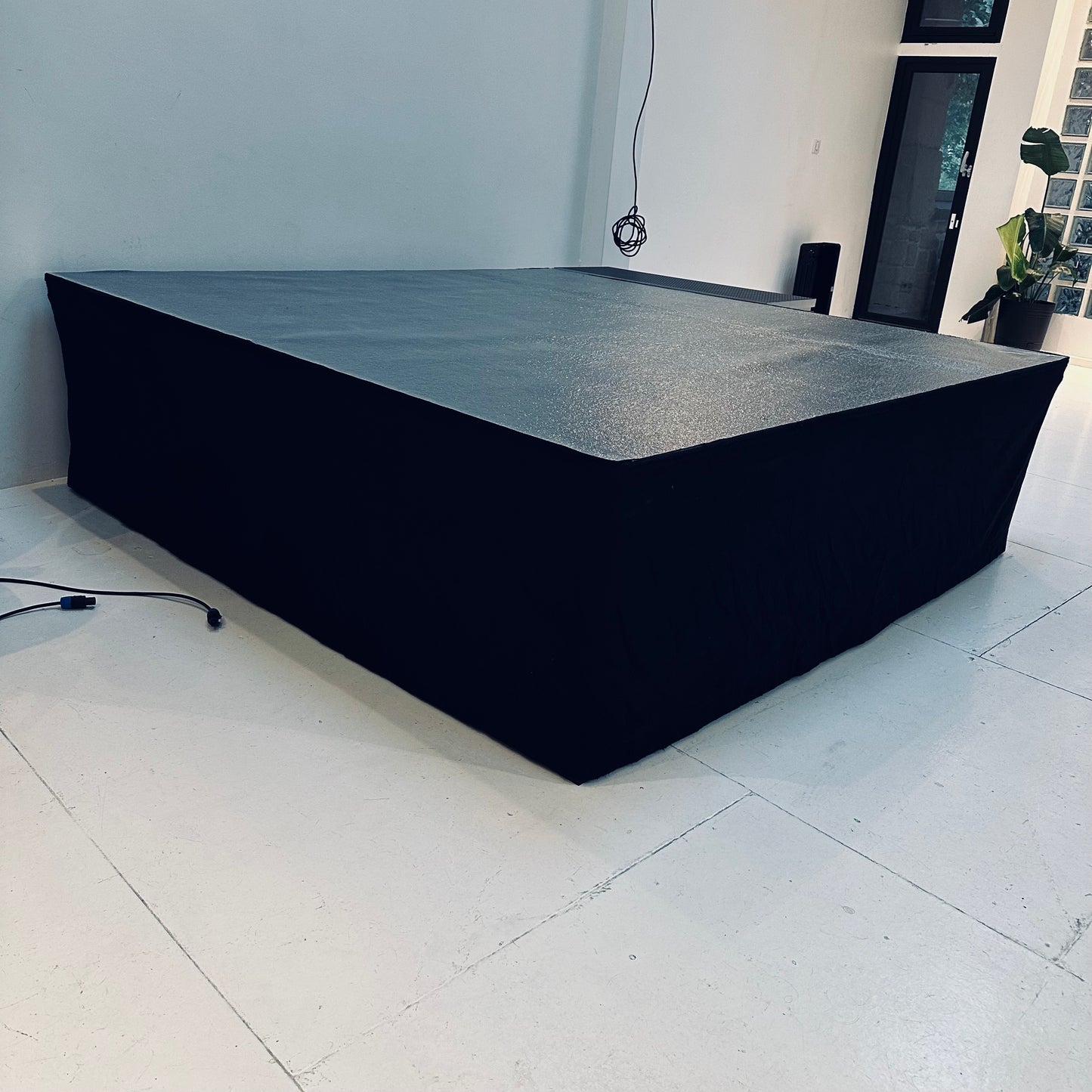Location Scène Habillée & Podium Professionnel