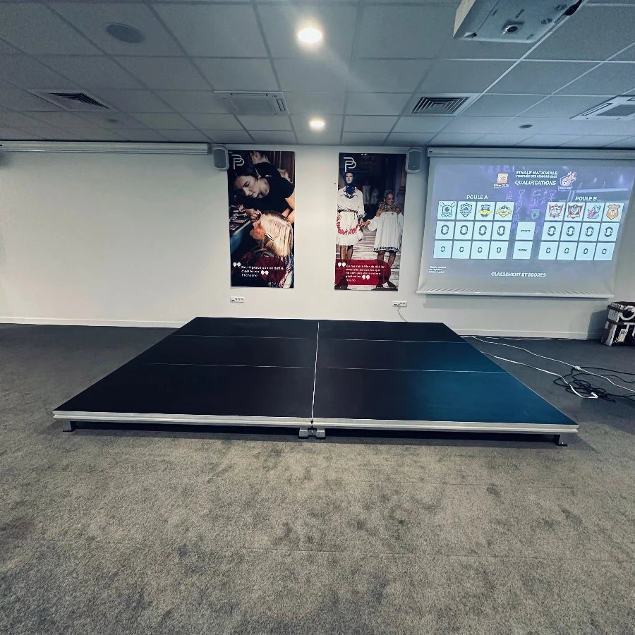 Location Scène 12m² Hauteur 20cm - GP LOCO EVENEMENT